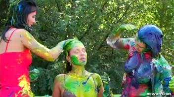 Extreme Finger Painting Goes Eurobabe Brawl Screencap 43 on www.sinx.com