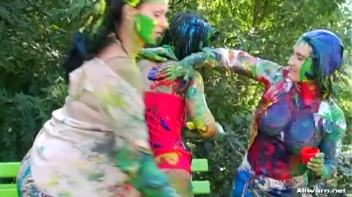 Extreme Finger Painting Goes Eurobabe Brawl Screencap 46 on www.sinx.com