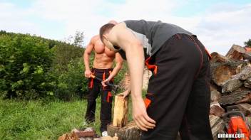 Real Men Work That Wood Screencap 5 on www.sinx.com
