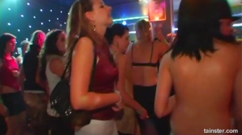 Eurobabe Olympics Part 4 - Cam 2 Screencap 88 on www.sinx.com