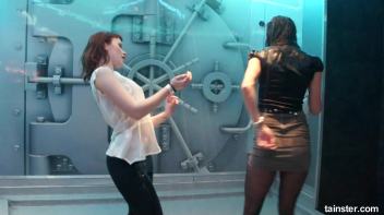 Shy girls get wet Screencap 29 on www.sinx.com