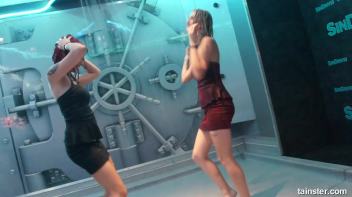 Shy girls get wet Screencap 51 on www.sinx.com