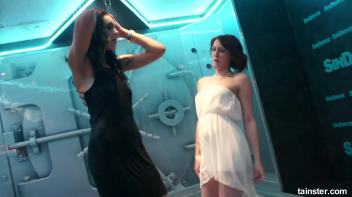 Shy girls get wet Screencap 52 on www.sinx.com