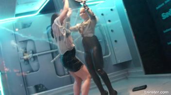 Shy girls get wet Screencap 73 on www.sinx.com