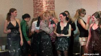 Get Your Mess On, Ladies! Screencap 1 on www.sinx.com