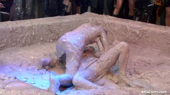 Get Your Mess On, Ladies! Screencap 25 on www.sinx.com