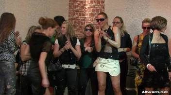 Get Your Mess On, Ladies! Screencap 29 on www.sinx.com