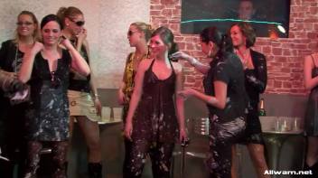 Get Your Mess On, Ladies! Screencap 5 on www.sinx.com