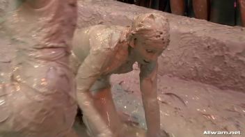 Get Your Mess On, Ladies! Screencap 66 on www.sinx.com