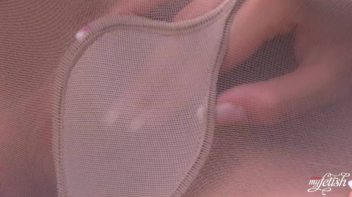 The Pussy Tour Screencap 52 on www.sinx.com