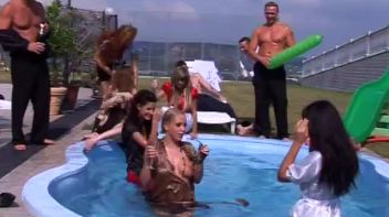 Budapest Bang Part 1 Screencap 62 on www.sinx.com