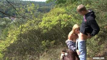 Bisexual outdoor cum tasting Screencap 15 on www.sinx.com