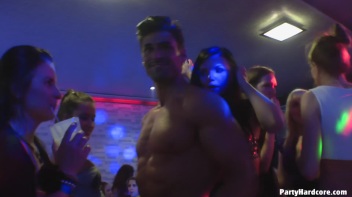 Party Hardcore Gone Crazy Vol. 13 Part 5 - Cam 3 Screencap 31 on www.sinx.com