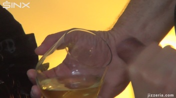 Cum Spritzer to Celebrate Screencap 22 on www.sinx.com