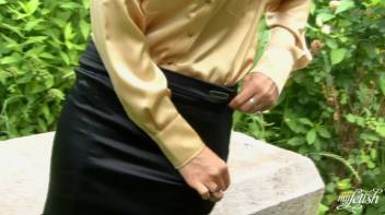 Dressed To Impress Sex Screencap 11 on www.sinx.com