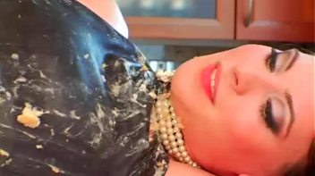 Hot Slut Sundae Screencap 41 on www.sinx.com