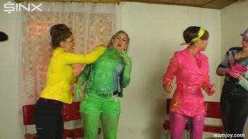 Let the Wet and Messy Paint Games Begin! Screencap 49 on www.sinx.com