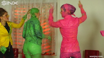Let the Wet and Messy Paint Games Begin! Screencap 59 on www.sinx.com
