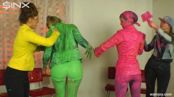 Let the Wet and Messy Paint Games Begin! Screencap 61 on www.sinx.com