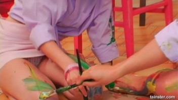 A Very Intense Finger Painting Session Screencap 37 on www.sinx.com