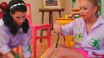 A Very Intense Finger Painting Session Screencap 38 on www.sinx.com