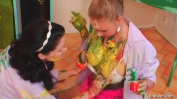 A Very Intense Finger Painting Session Screencap 56 on www.sinx.com