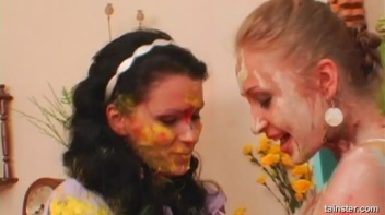 A Very Intense Finger Painting Session Screencap 66 on www.sinx.com