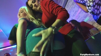 Party Hardcore Gone Crazy Vol. 32 Part 1 - Cam 3 Screencap 80 on www.sinx.com