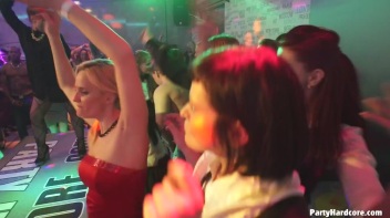 Party Hardcore Gone Crazy Vol. 32 Part 1 - Cam 3 Screencap 29 on www.sinx.com