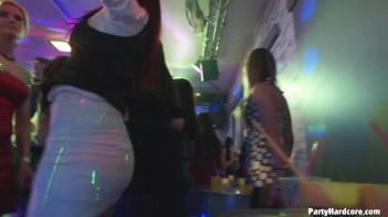 Party Hardcore Gone Crazy Vol. 32 Part 1 - Cam 3 Screencap 35 on www.sinx.com