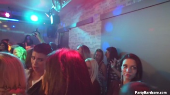 Party Hardcore Gone Crazy Vol. 32 Part 1 - Cam 3 Screencap 40 on www.sinx.com