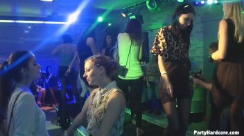 Party Hardcore Gone Crazy Vol. 32 Part 7 - Cam 1 Screencap 84 on www.sinx.com