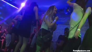 Party Hardcore Gone Crazy Vol. 32 Part 7 - Cam 1 Screencap 90 on www.sinx.com