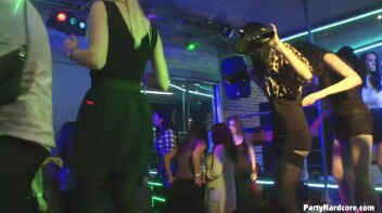 Party Hardcore Gone Crazy Vol. 32 Part 7 - Cam 1 Screencap 103 on www.sinx.com