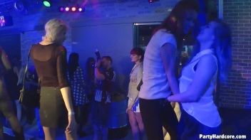 Party Hardcore Gone Crazy Vol. 32 Part 7 - Cam 1 Screencap 45 on www.sinx.com