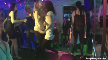 Party Hardcore Gone Crazy Vol. 32 Part 7 - Cam 1 Screencap 61 on www.sinx.com