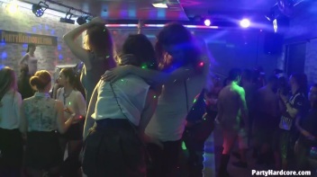 Party Hardcore Gone Crazy Vol. 32 Part 7 - Cam 1 Screencap 71 on www.sinx.com
