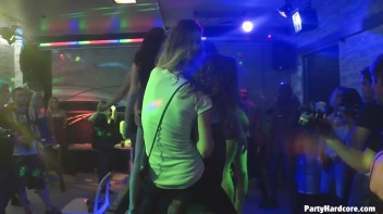 Party Hardcore Gone Crazy Vol. 32 Part 7 - Cam 1 Screencap 80 on www.sinx.com