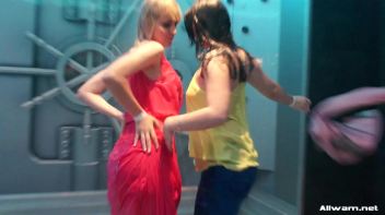 Dirty, naughty and wet dancing Screencap 53 on www.sinx.com