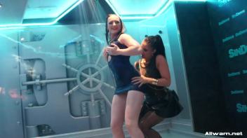 Dirty, naughty and wet dancing Screencap 71 on www.sinx.com