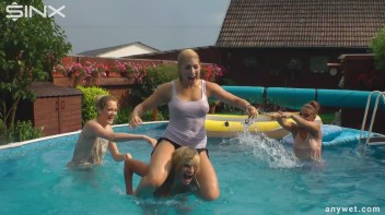 Outdoor Water Fight and Frolicks For Gorgeous Girls Screencap 23 on www.sinx.com