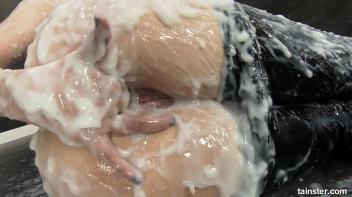 Cute DJ gets bit slimy Screencap 83 on www.sinx.com