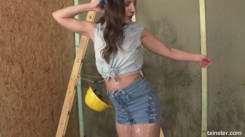 Hard Hat Cum Bunny Takes A Break! Screencap 7 on www.sinx.com