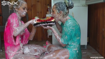 Sweet Toothed Babes Splosh With Puddings Screencap 42 on www.sinx.com