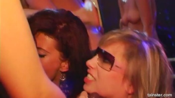 Blue Jean Babes Part 3 Cam 1 Screencap 37 on www.sinx.com