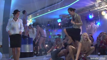 Welcome To The Mad House Part 5 - Cam 4 Screencap 10 on www.sinx.com