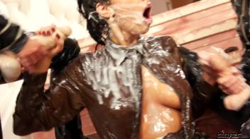 Double Trouble Twin Attack All Over Alyssia Screencap 57 on www.sinx.com