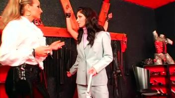 Little Sex Shop of Horrors Screencap 7 on www.sinx.com