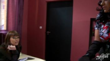 Lesbian Sex Freaks With Shoe Fetish Screencap 3 on www.sinx.com