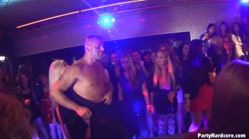 Party Hardcore Gone Crazy Vol. 6 Part 1 - Cam 3 Screencap 40 on www.sinx.com